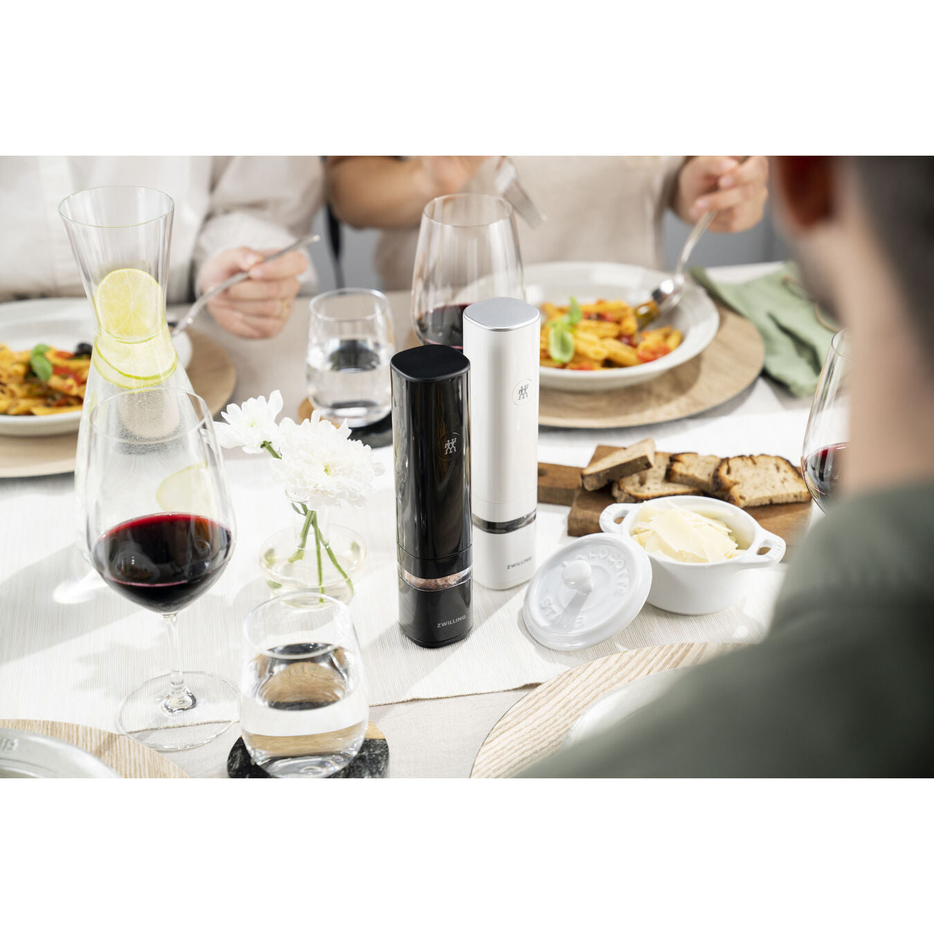 Zwilling Enfinigy Rechargeable Salt, Pepper, Spice Mill White